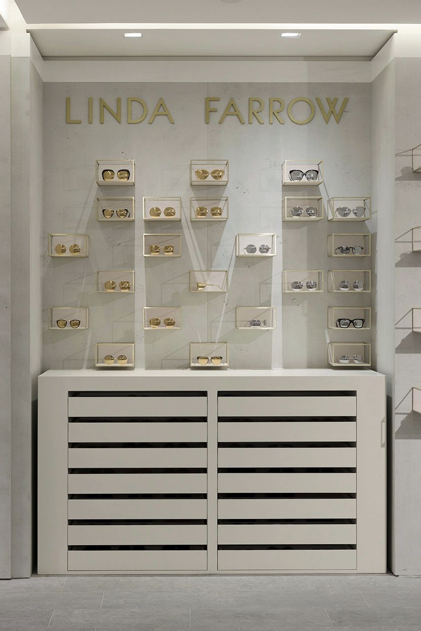 Linda Farrow Store La Rinascente Milan