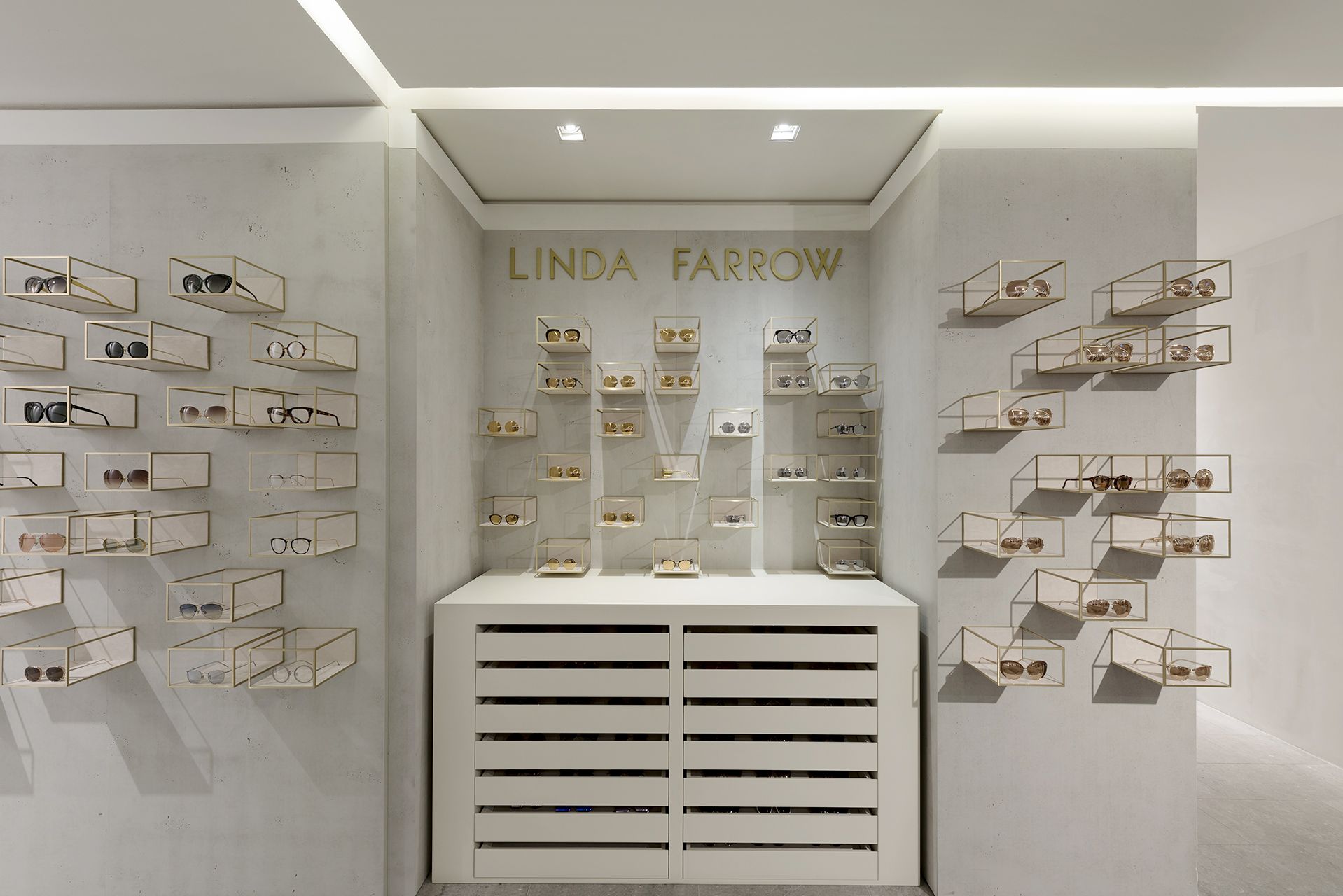 Linda Farrow Store La Rinascente Milan