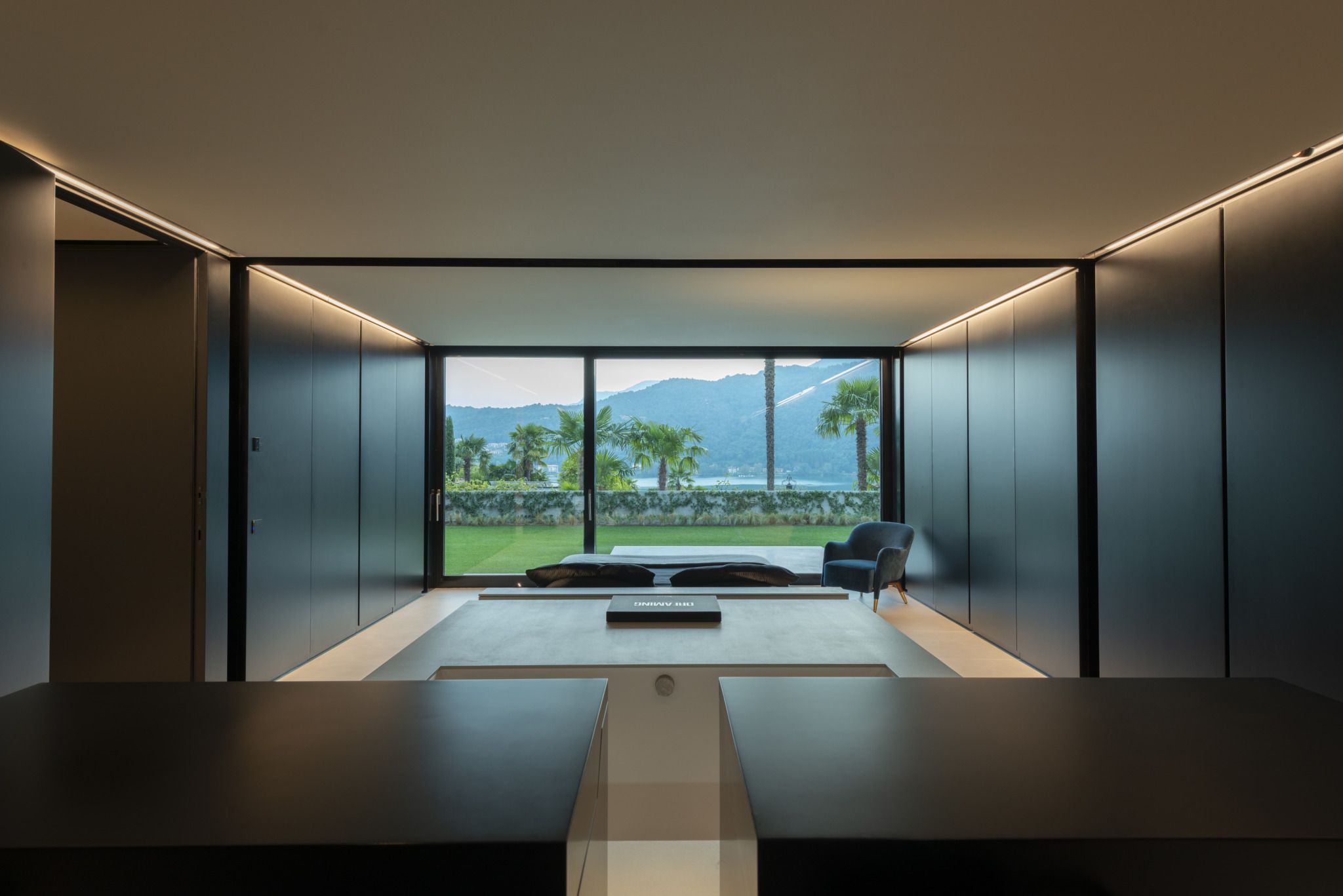 Villa in Morcote, project by ZMB architettura SAGL, furniture by Molteni&C