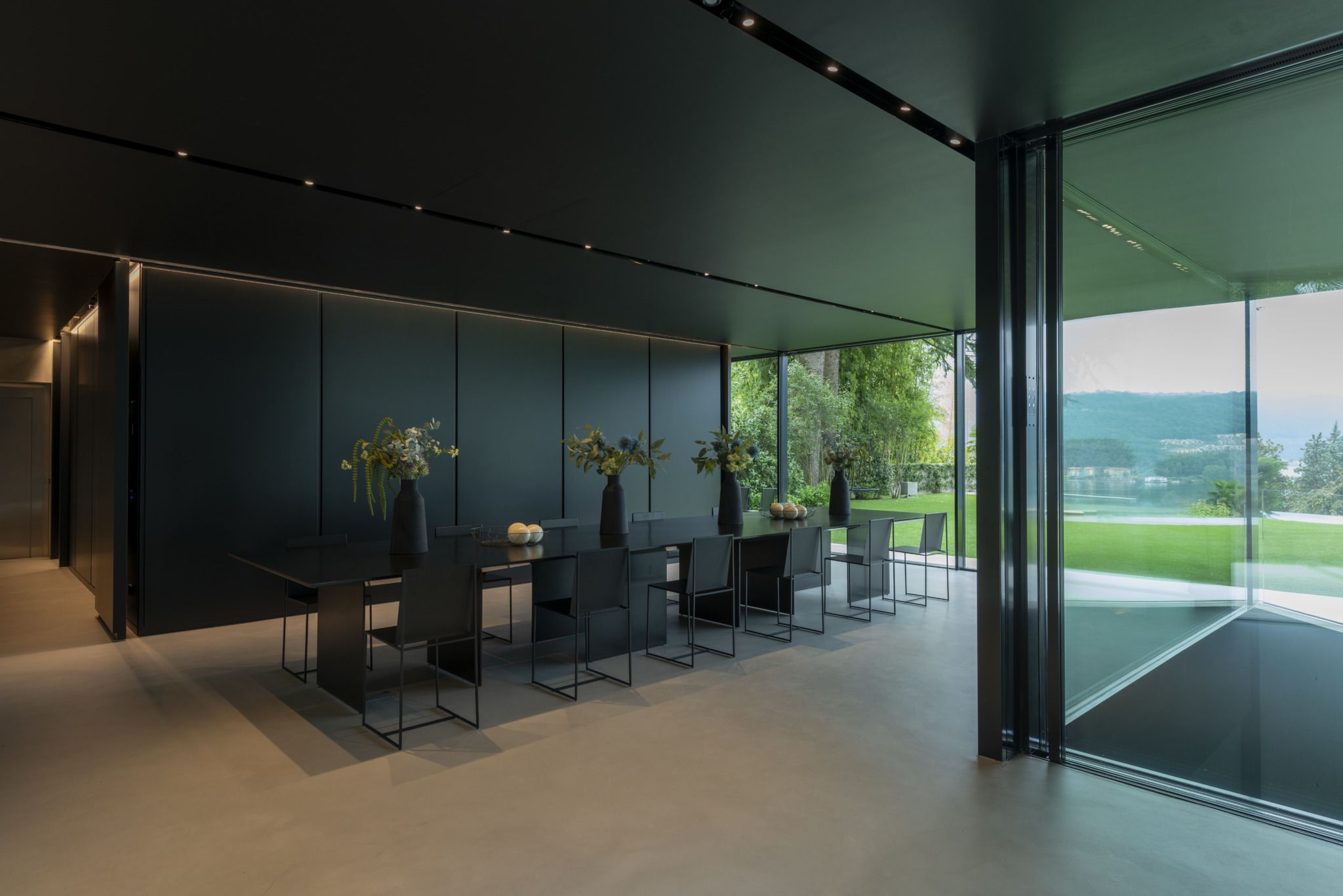 Villa in Morcote, project by ZMB architettura SAGL, furniture by Molteni&C