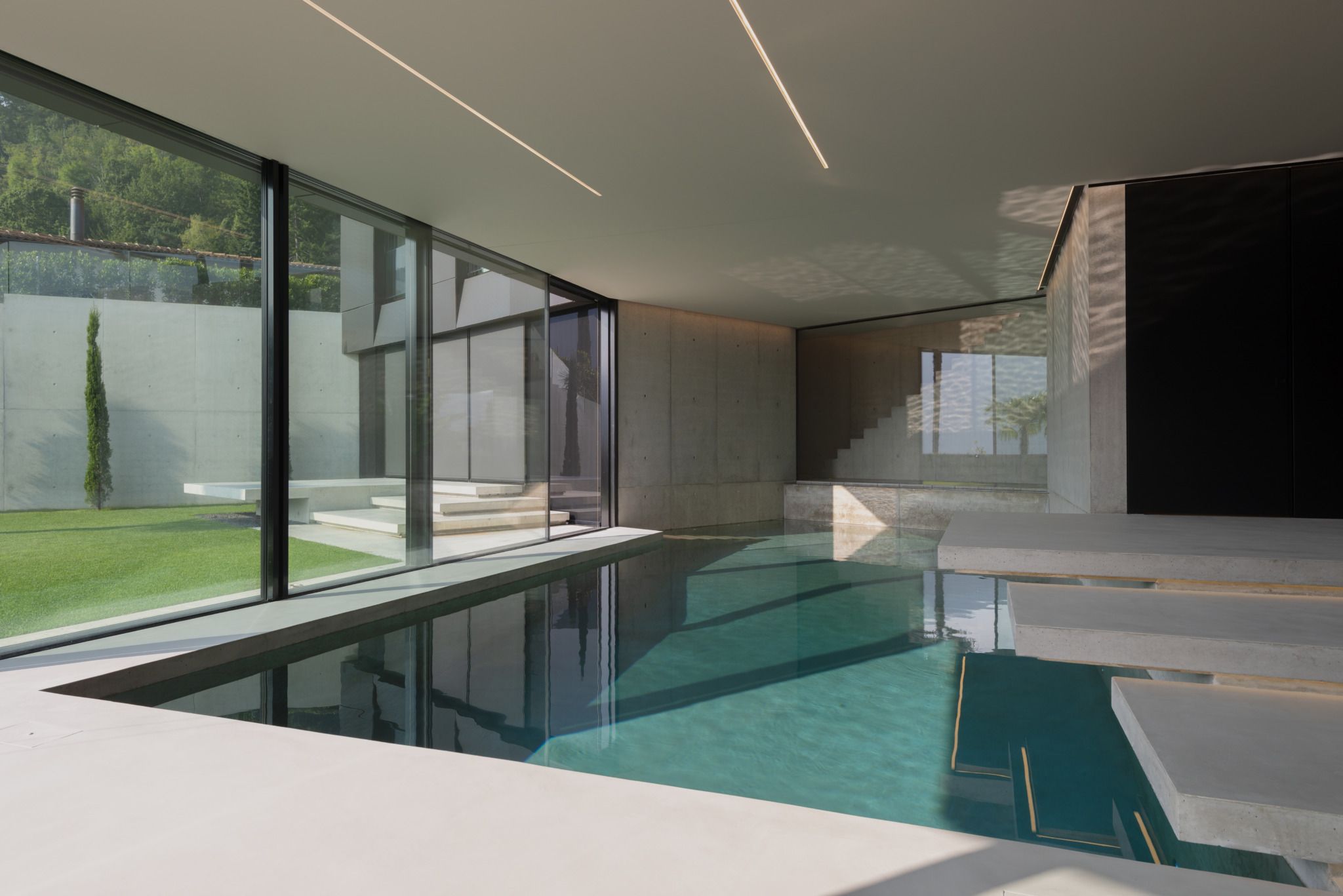 Villa in Morcote, project by ZMB architettura SAGL, furniture by Molteni&C